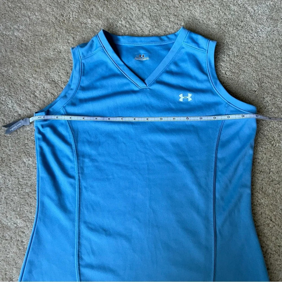 Under Armour Women’s Blue V-Neck Muscle Tank Top - Size S - EUC - 100% Polyester - Picture 6 of 7